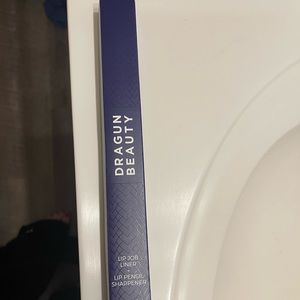 Dragun Beauty lip liner